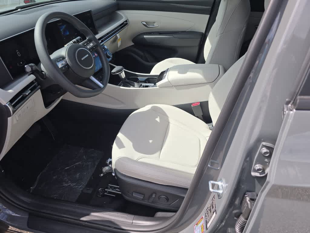 New 2026 Hyundai Tucson SEL Plus FWD image 16