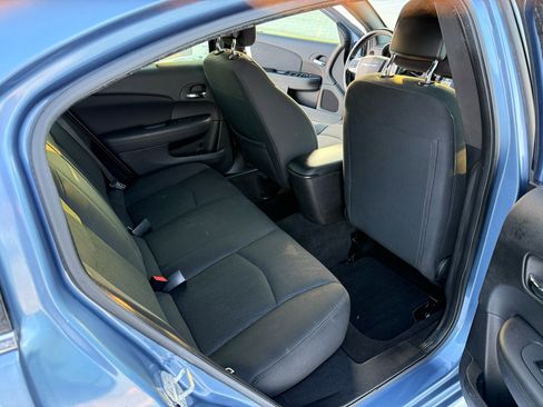 Used 2011 Chrysler 200 Touring w/ Cold Weather Group image 15