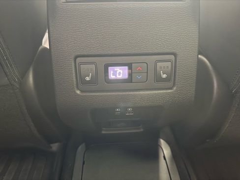 New 2025 Mitsubishi Outlander SEL image 19