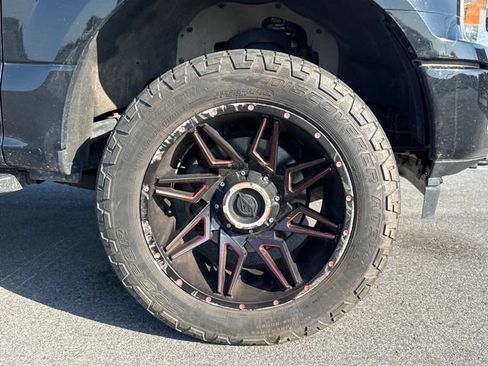 Used 2018 Ford F150 XL w/ Equipment Group 101A Mid AWD/4WD image 11