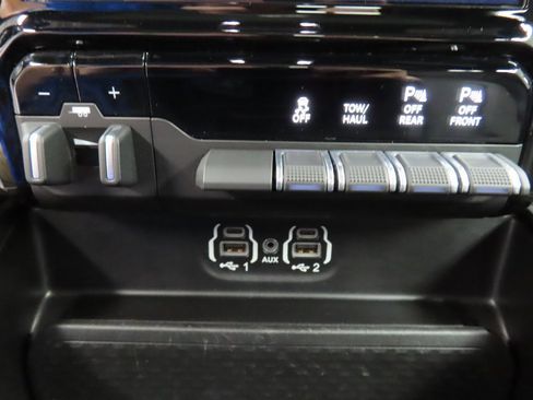 Used 2020 RAM 1500 Sport w/ Leather & Sound Group image 56