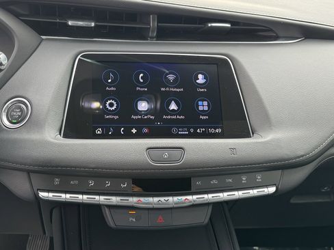 Used 2021 Cadillac XT4 Premium Luxury image 33