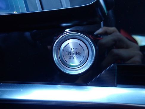 Used 2021 Chevrolet Corvette 3LT w/ Z51 Performance Package image 21