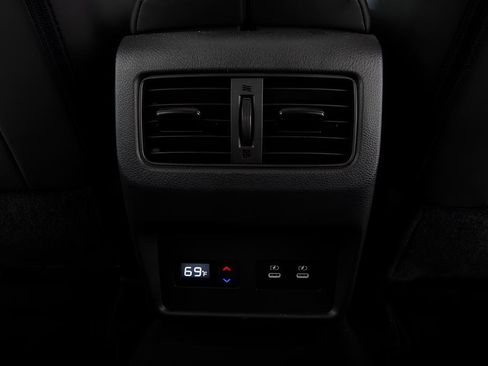 Used 2024 Nissan Rogue SL w/ SL Premium Package image 15