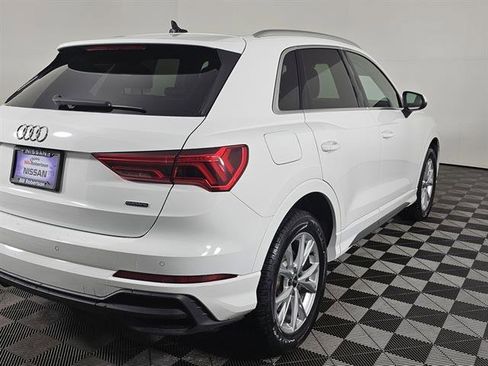 Used 2023 Audi Q3 2.0T Premium image 4