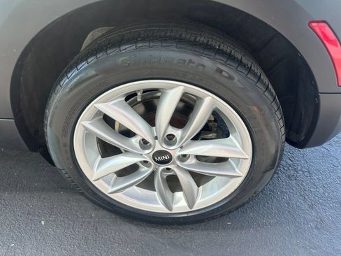 Used 2013 MINI Cooper Paceman FWD image 9