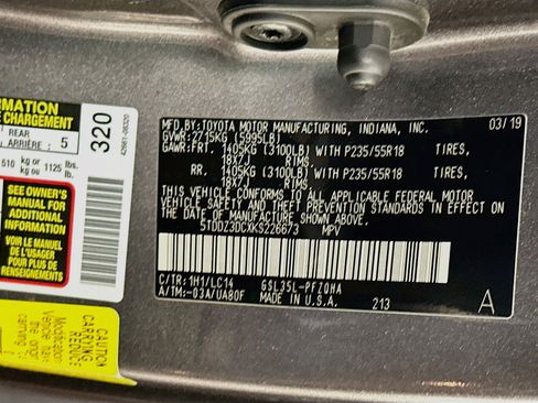 Used 2019 Toyota Sienna XLE w/ XLE Navigation Package AWD/4WD image 12