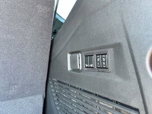 New 2026 GMC Yukon Denali AWD/4WD image 11