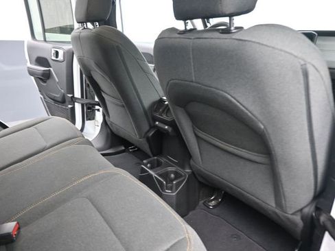 Used 2024 Jeep Wrangler Sport S image 29