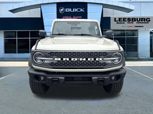 Used 2025 Ford Bronco Badlands AWD/4WD image 2