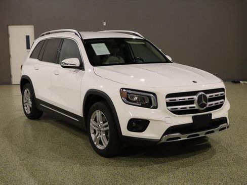Used 2022 Mercedes-Benz GLB 250 image 1
