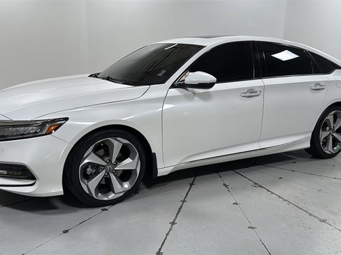 Used 2020 Honda Accord Touring image 1