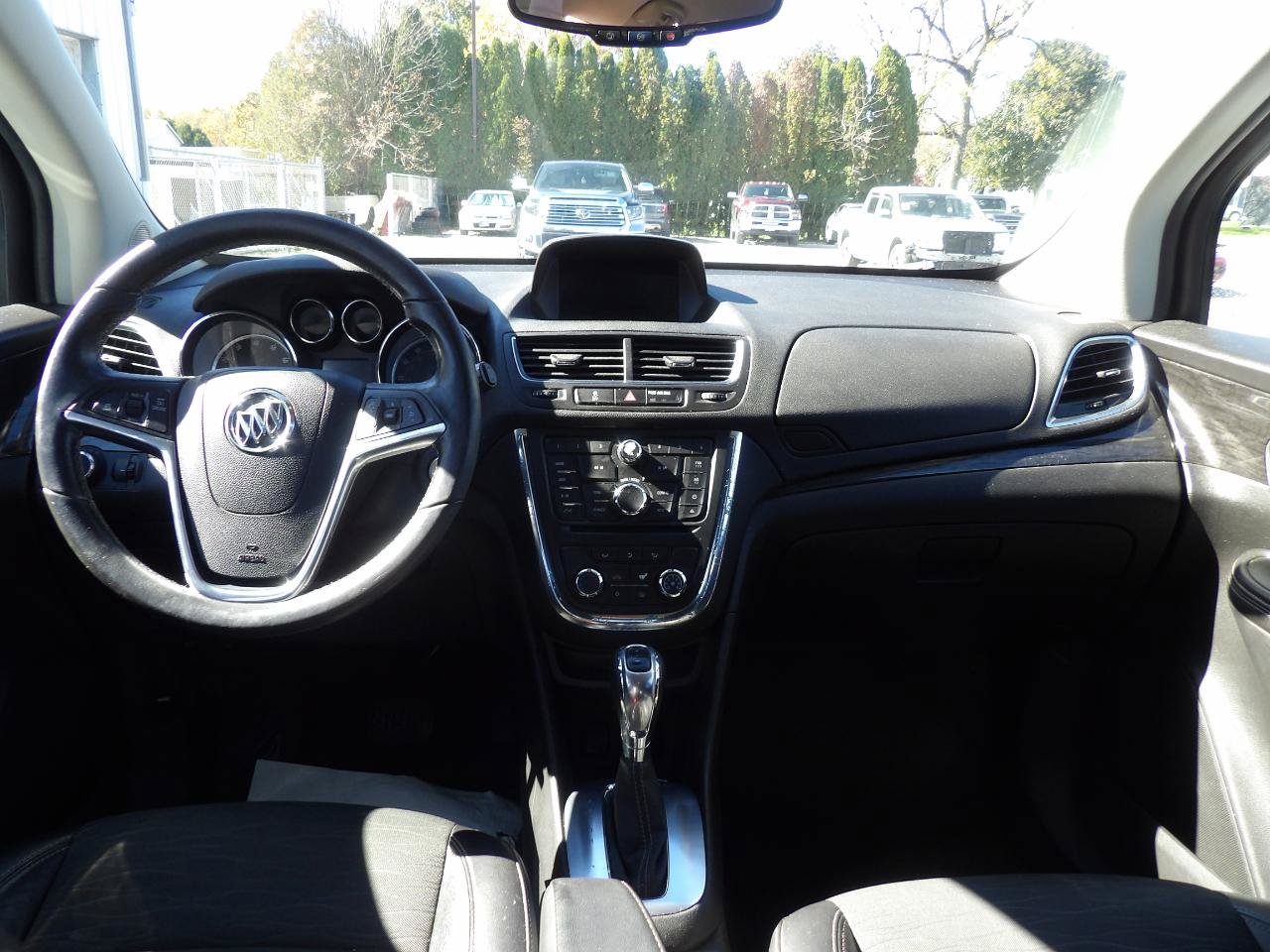 Used 2015 Buick Encore FWD image 10