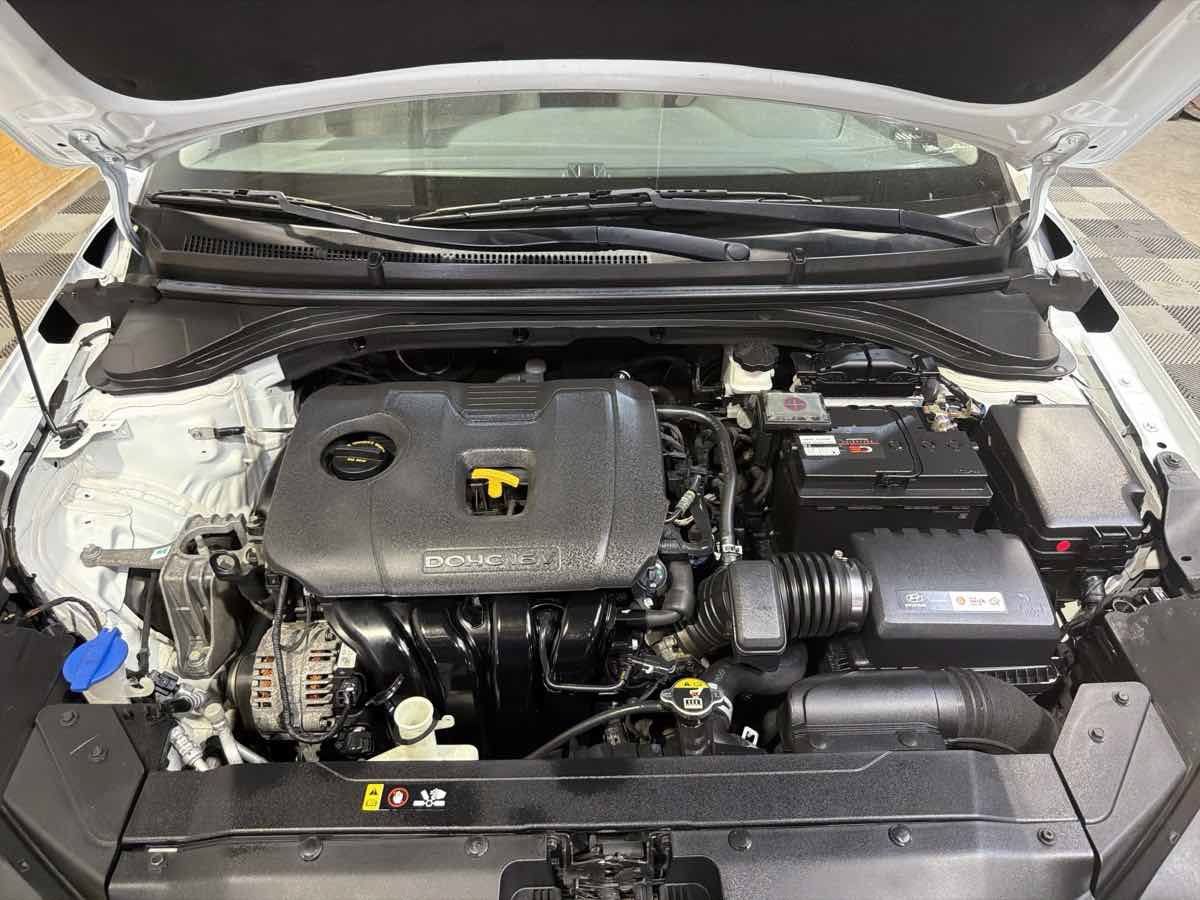 Used 2019 Hyundai Elantra SEL FWD image 30