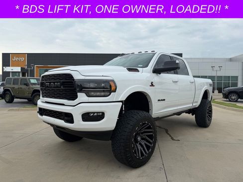 Used 2022 RAM 2500 Limited AWD/4WD image 1