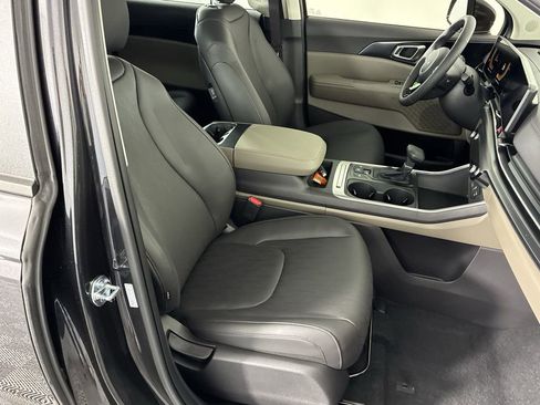 New 2026 Kia Carnival LXS image 34