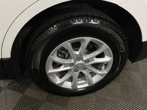 Used 2020 Chevrolet Equinox LT AWD/4WD image 38
