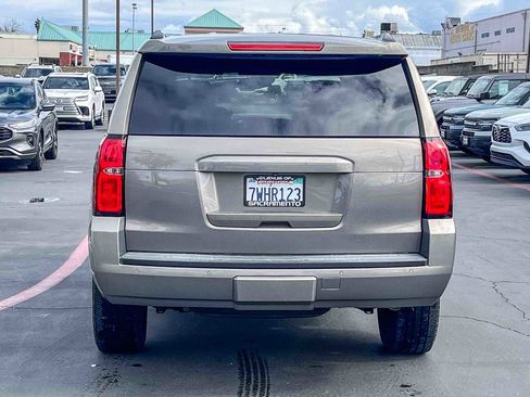 Used 2017 Chevrolet Tahoe LT w/ Luxury Package image 3