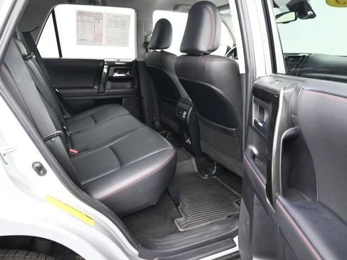 Used 2023 Toyota 4Runner TRD Off-Road Premium AWD/4WD image 12