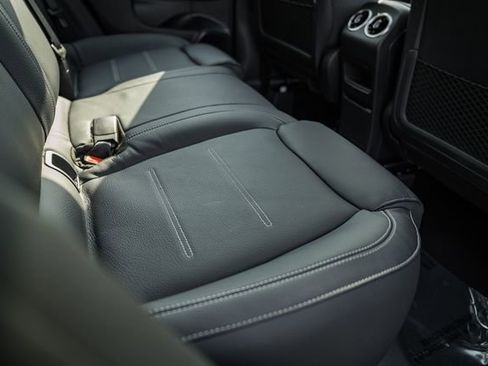 New 2026 Mercedes-Benz GLA 35 AMG 4MATIC image 33