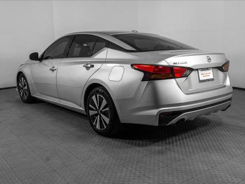 Used 2019 Nissan Altima 2.5 SL FWD image 6