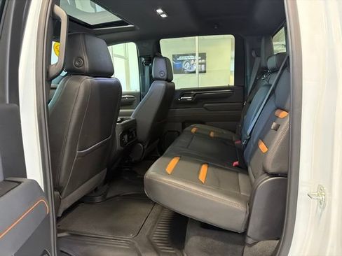 Used 2025 GMC Sierra 2500 AT4 AWD/4WD image 21
