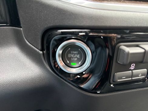 New 2026 GMC Sierra 1500 Elevation image 22