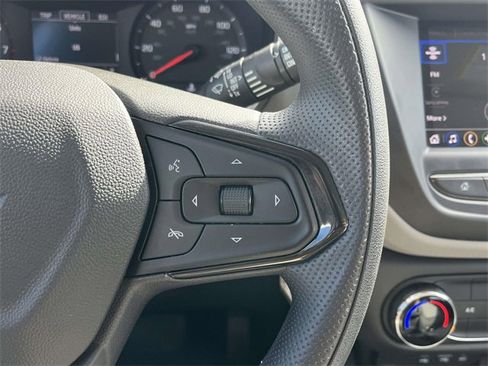 Used 2022 Chevrolet TrailBlazer LS image 21