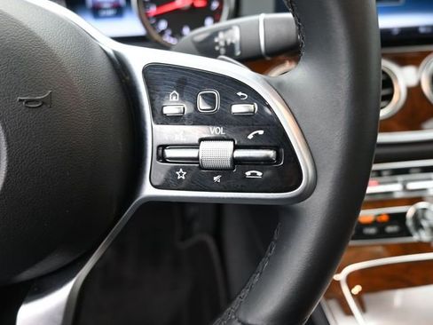 Used 2019 Mercedes-Benz E 300 image 2