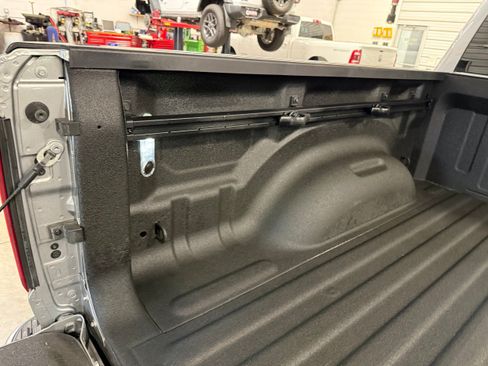 Used 2023 RAM 1500 Big Horn AWD/4WD image 42