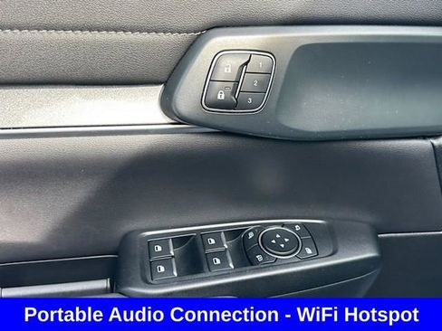 Used 2024 Ford Ranger Lariat w/ Trailer Tow Package image 18