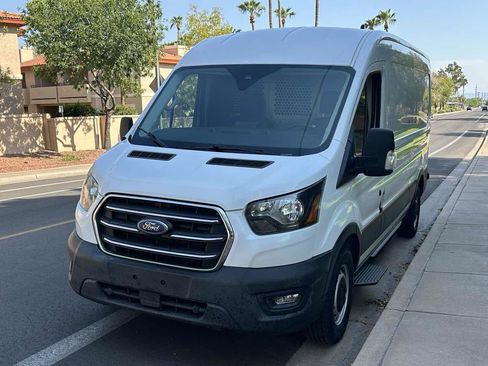 Used 2020 Ford Transit 250 Medium Roof RWD image 4