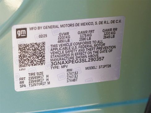 New 2025 Chevrolet Equinox LT w/ Safety and Technology Package image 30