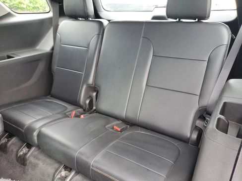 Used 2018 Chevrolet Traverse LT image 12