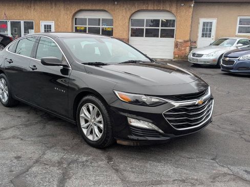 Used 2019 Chevrolet Malibu LT image 4