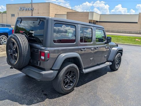 Used 2022 Jeep Wrangler Unlimited Sport AWD/4WD image 8