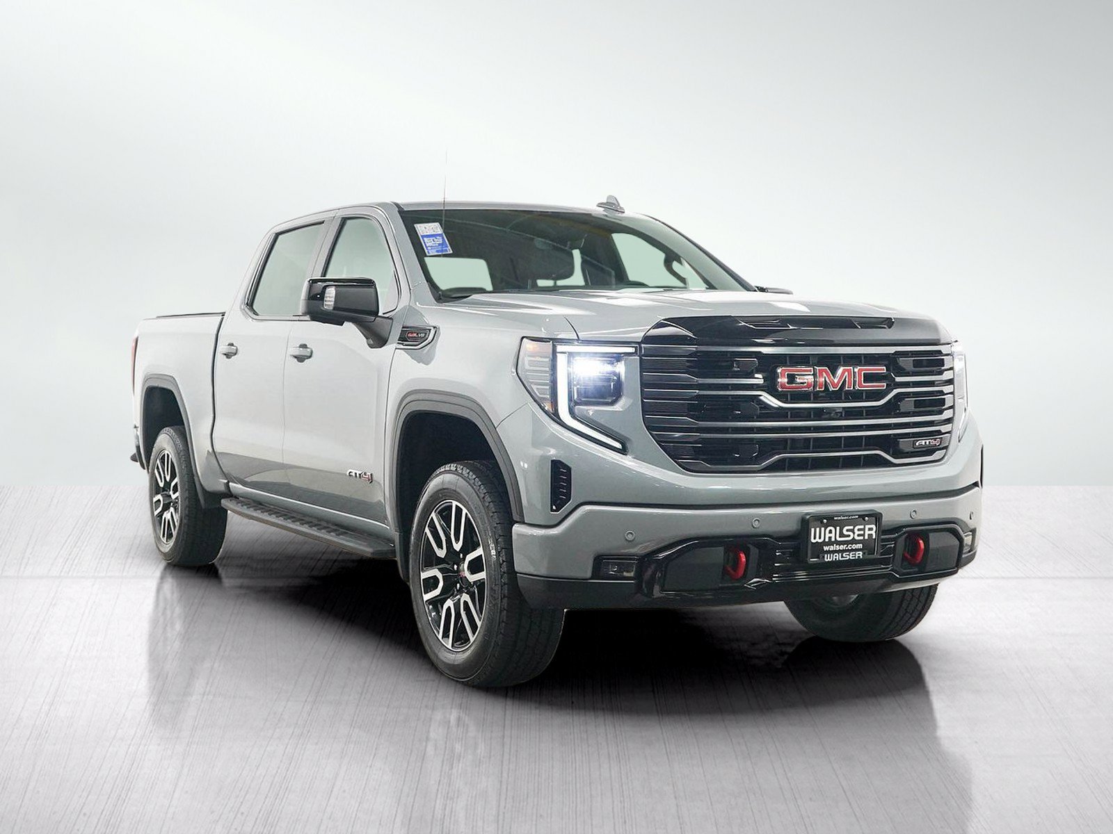 Used 2025 GMC Sierra 1500 AT4 w/ AT4 Premium Package AWD/4WD image 7