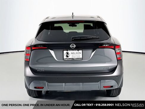 Certified 2025 Nissan Kicks SV AWD/4WD image 6