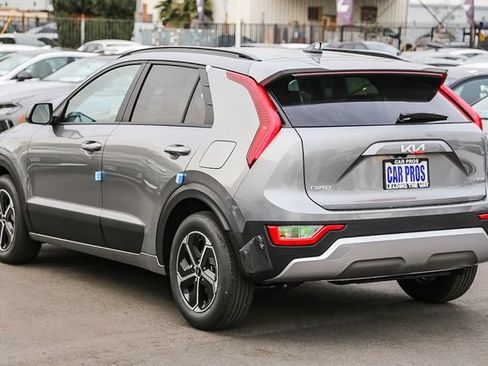New 2026 Kia Niro LX FWD image 7