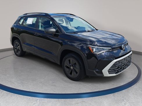 Certified 2025 Volkswagen Taos S FWD image 3