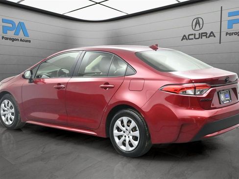 Used 2022 Toyota Corolla LE image 18