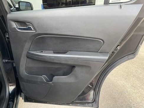 Used 2017 Chevrolet Equinox Premier w/ Enhanced Convenience Package image 33