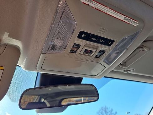 Used 2021 Toyota RAV4 XLE image 24