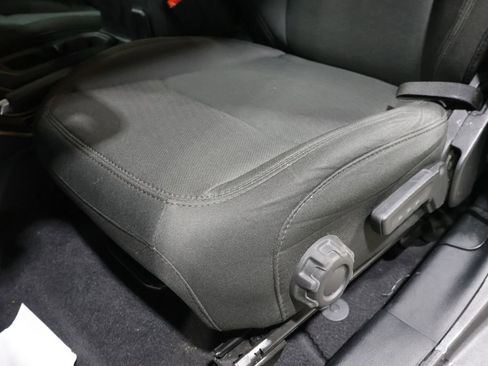 Used 2019 Jeep Wrangler Unlimited Sport image 13