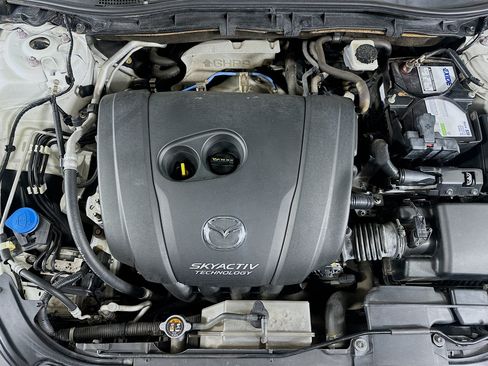 Used 2015 MAZDA MAZDA3 i SV FWD image 29