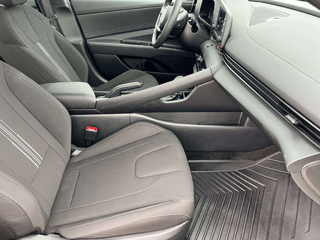 Certified 2026 Hyundai Elantra Sport FWD image 7
