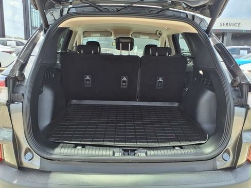 Used 2020 Ford Escape Titanium FWD image 8