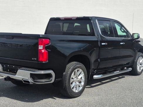 Used 2020 Chevrolet Silverado 1500 LTZ image 17