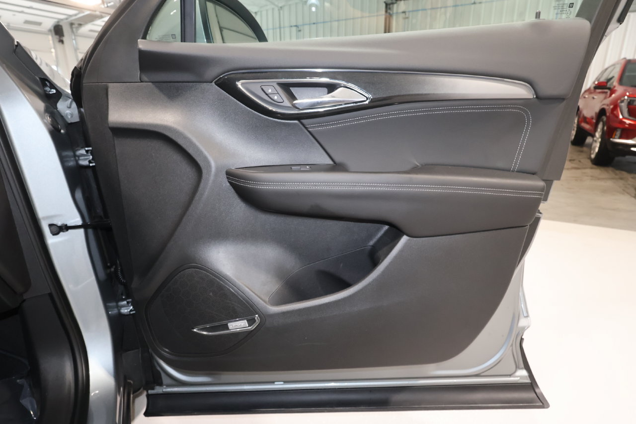 Certified 2025 Buick Envision Preferred AWD/4WD image 19