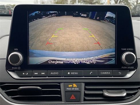 Used 2024 Nissan Altima 2.5 SR image 13